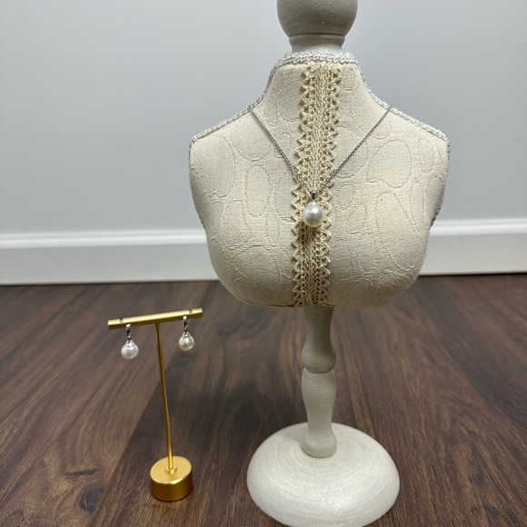 Ryan Ryan 14KT Pearl Earring and Necklace Set